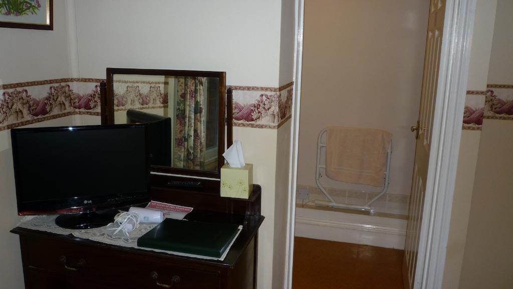 Leadon House Hotel Ледбери Номер фото