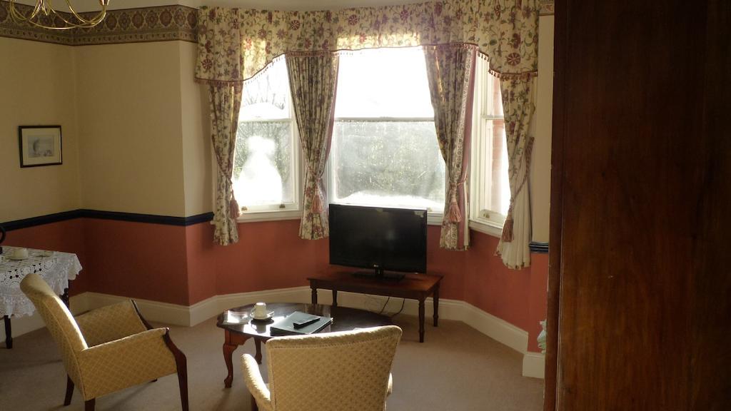 Leadon House Hotel Ледбери Номер фото