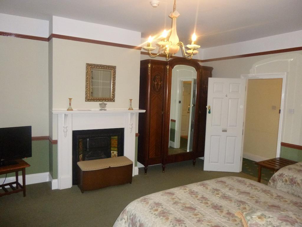 Leadon House Hotel Ледбери Номер фото