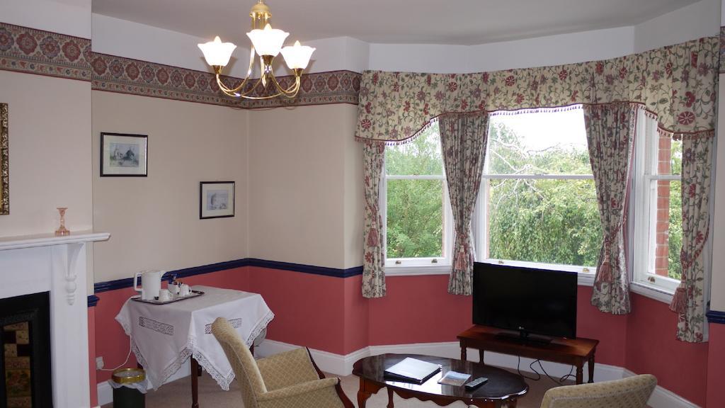 Leadon House Hotel Ледбери Номер фото
